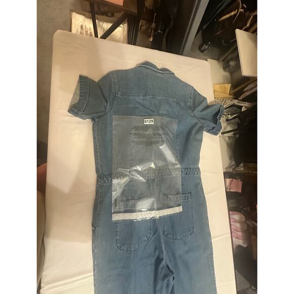Old Navy Denim Short Sleeve Jumpsuit - Medium - Picture 7 of 7